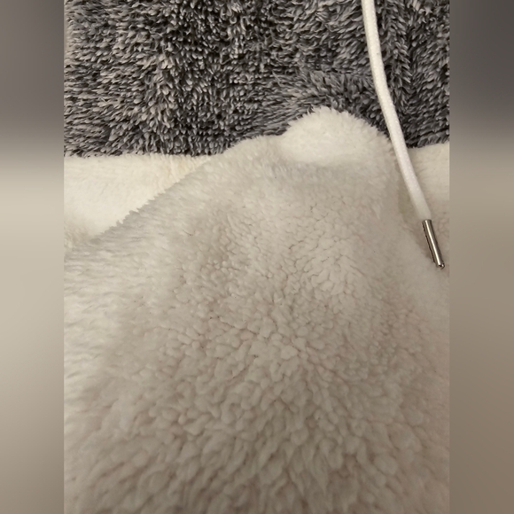 Super Soft Shein pull over hoodie | SZ Medium - Picture 5 of 7